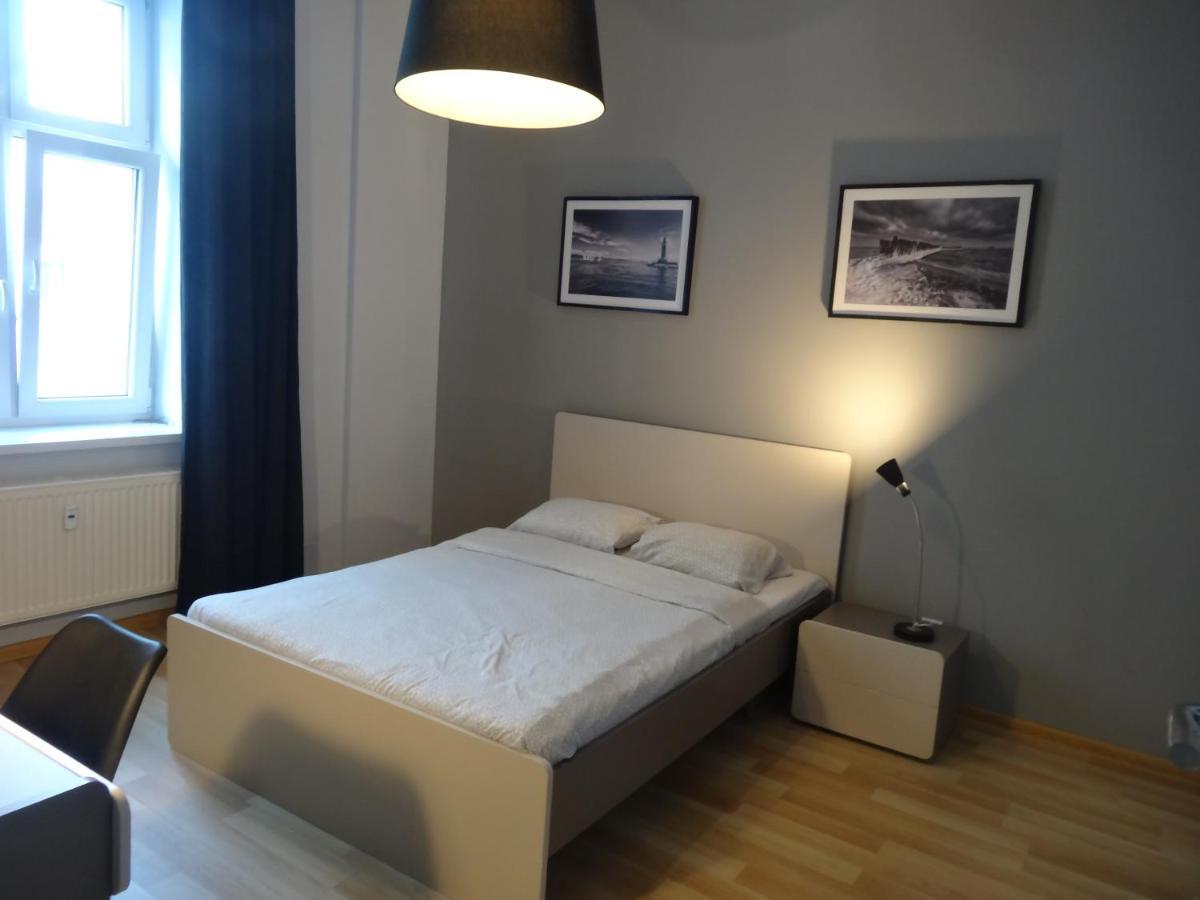 One More Night Apartment, Poznan Old Town Εξωτερικό φωτογραφία